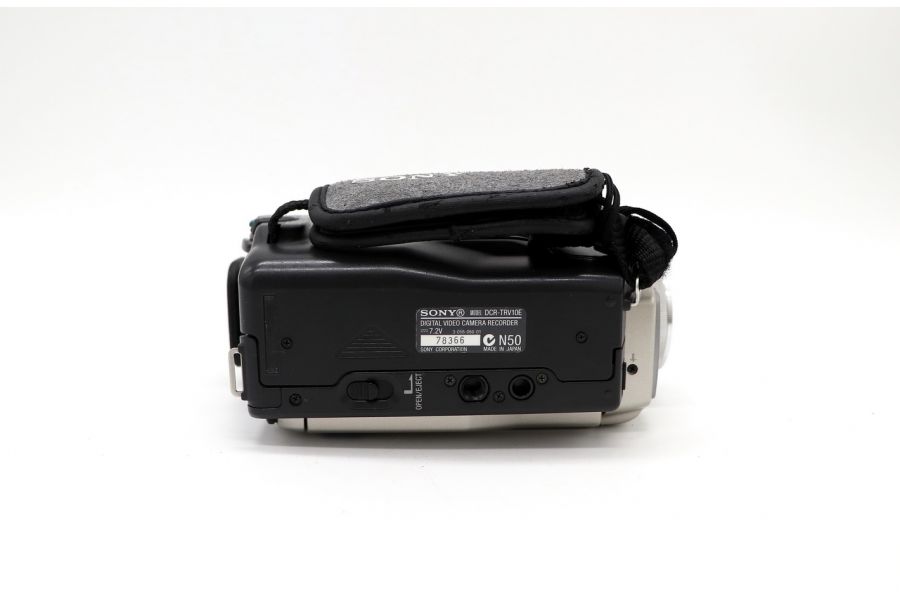 Видеокамера Sony DCR-TRV10E