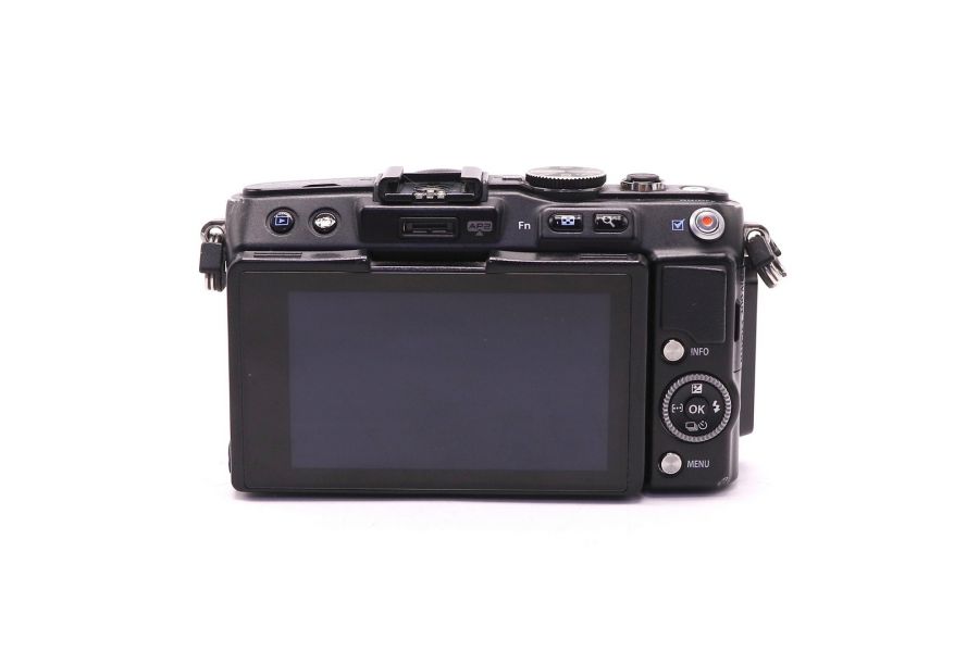 Olympus pen E-PL5 kit box (пробег 9150 кадров)