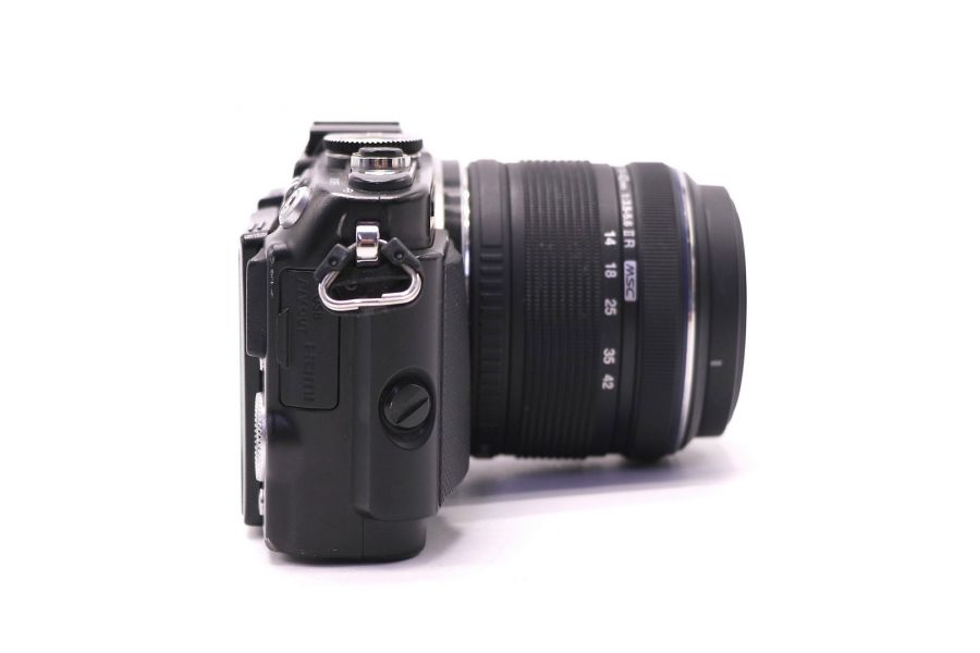 Olympus pen E-PL5 kit box (пробег 9150 кадров)