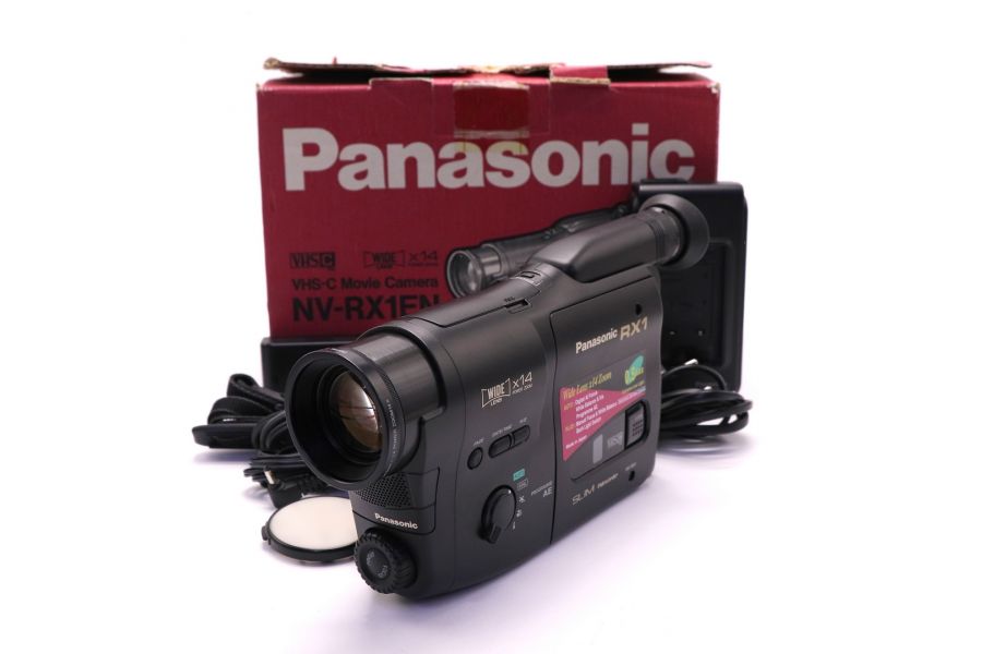 Видеокамера Panasonic NV-RX1EN в упаковке