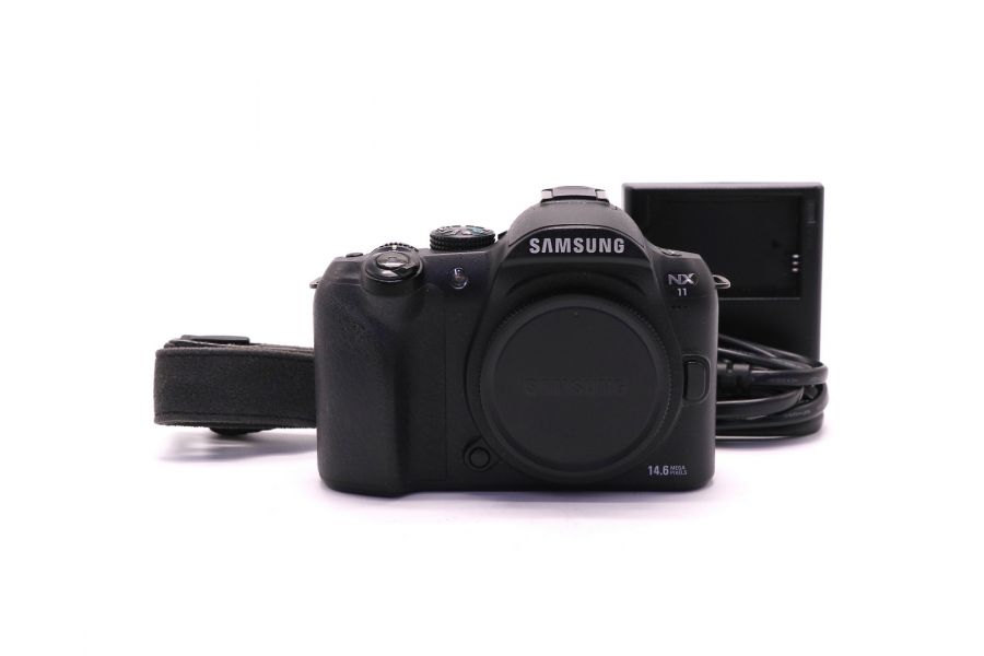 Samsung NX11 body