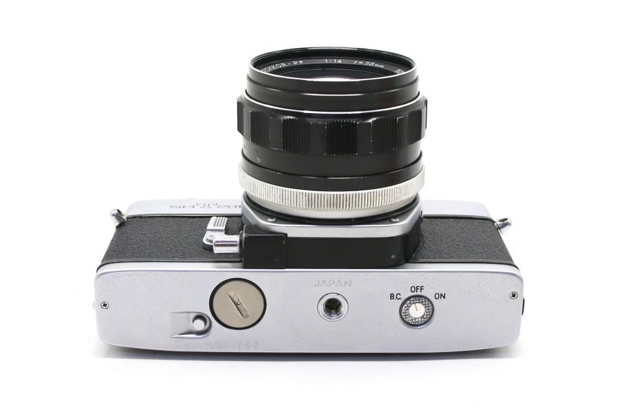 Minolta SRT 201 + MC Rokkor-PF 58mm f/1.4