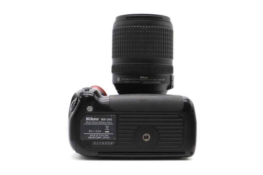Nikon D90 kit 18-140mm f/3.5-5.6G ED AF-S VR DX