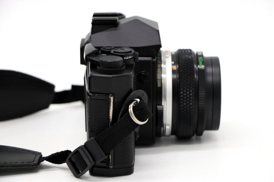 Зеркальный фотоаппарат Olympus OM-4 kit