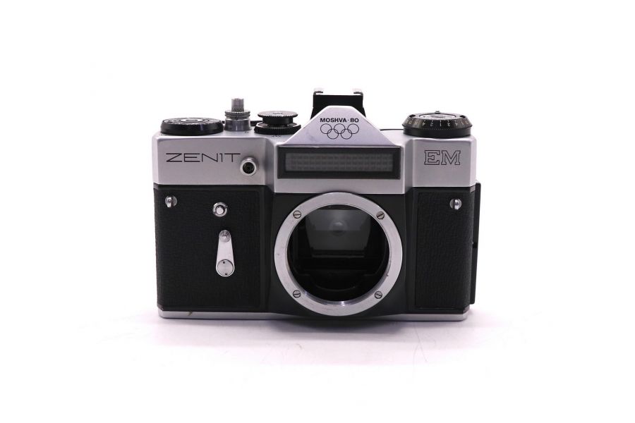 Зенит ЕМ silver Москва 80 body (СССР, 1977)