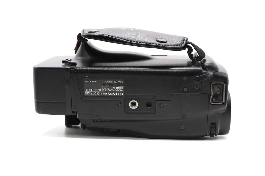 Видеокамера Sony CCD-TR305E