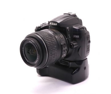 Nikon D5000 kit (пробег 48740 кадров)