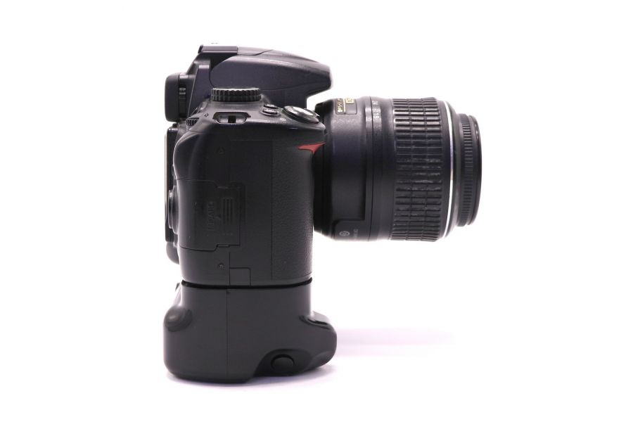 Nikon D5000 kit (пробег 48740 кадров)