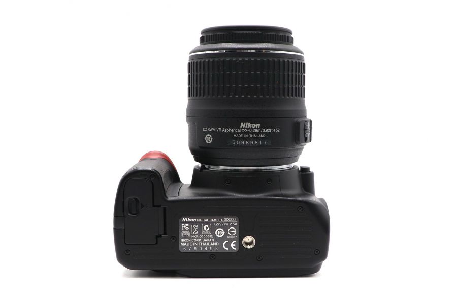 Nikon D3000 kit в упаковке (пробег 870 кадров)