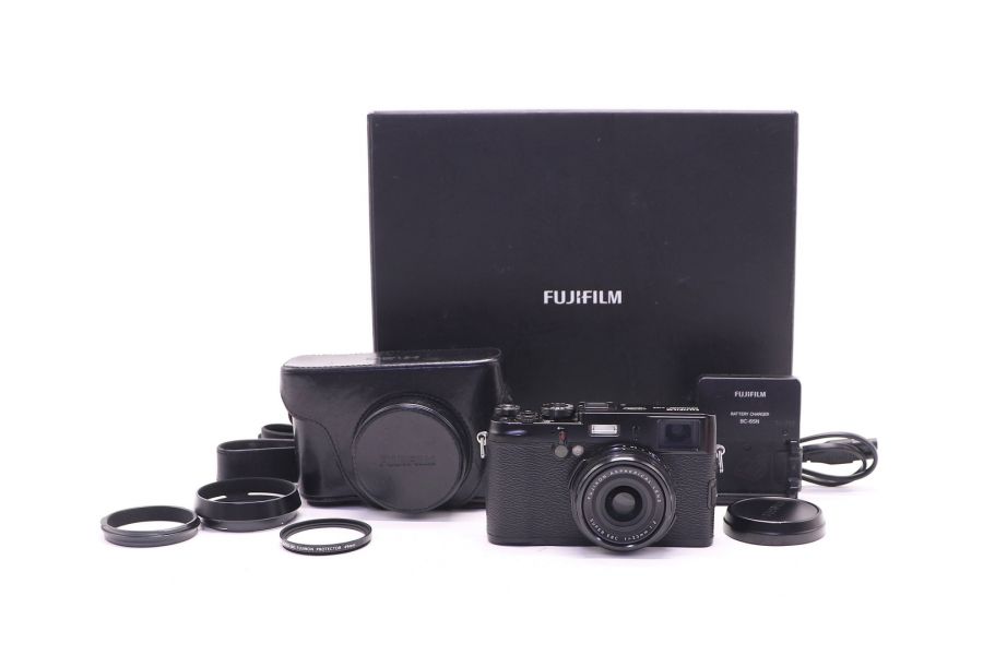 Fujifilm X100 Black Limited Edition box