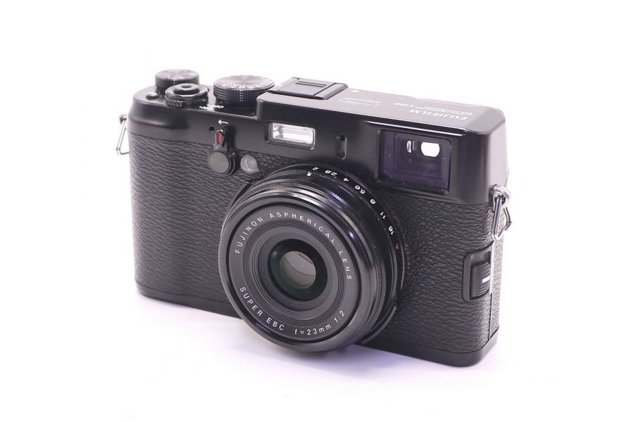 Fujifilm X100 Black Limited Edition box