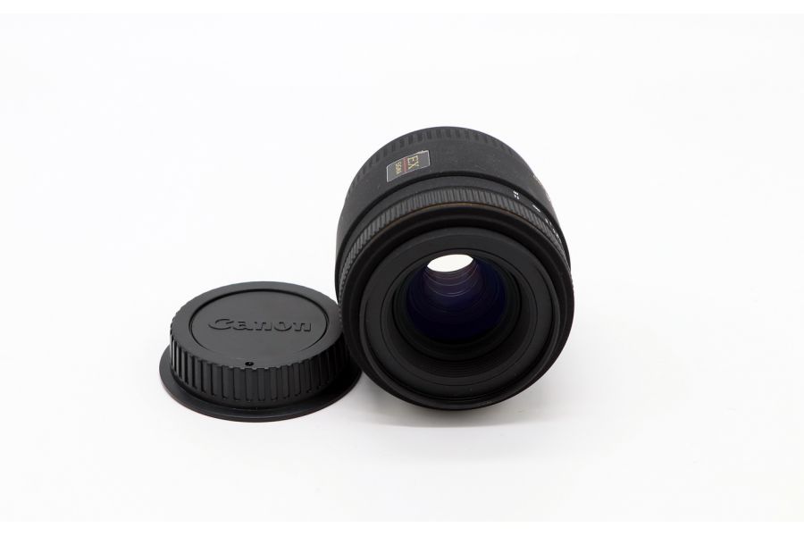Sigma 50mm f/2.8 Macro for Canon EF