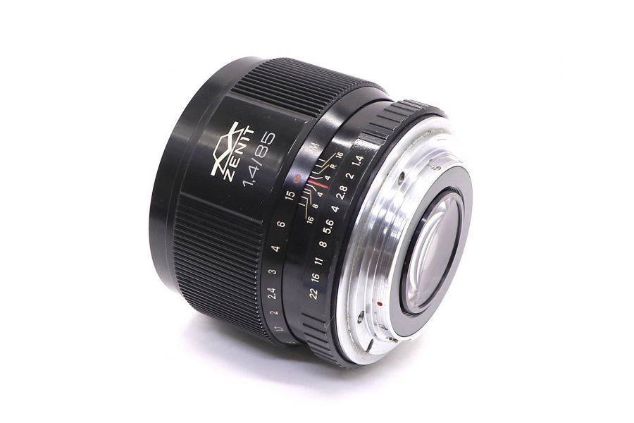 Зенитар-C 85mm f/1.4