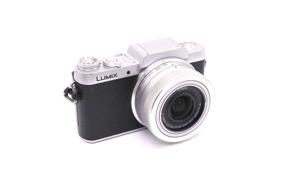 Panasonic Lumix DMC-GF7 kit в упаковке