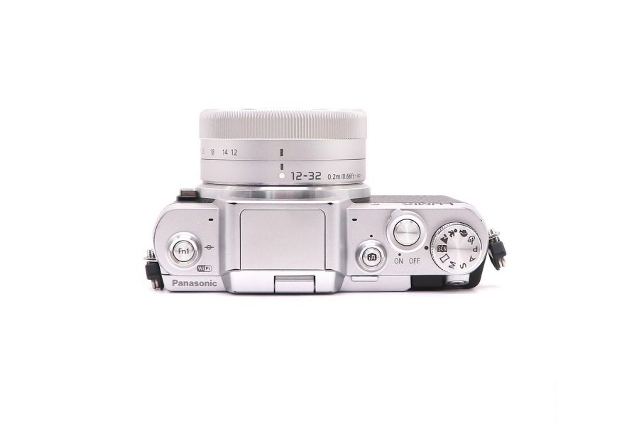 Panasonic Lumix DMC-GF7 kit в упаковке