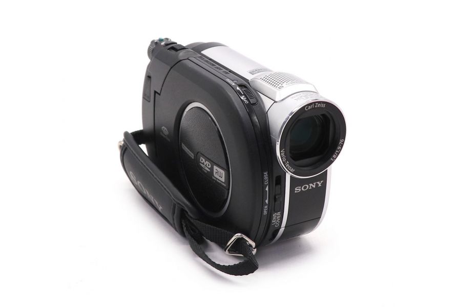 Видеокамера Sony DCR-DVD610E