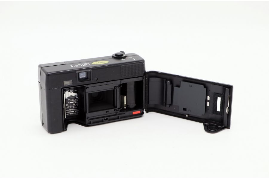 Nikon L35AF (Japan, 1984)