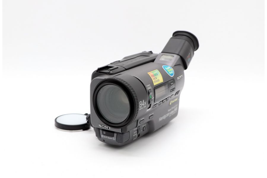 Видеокамера Sony CCD-TR2300E