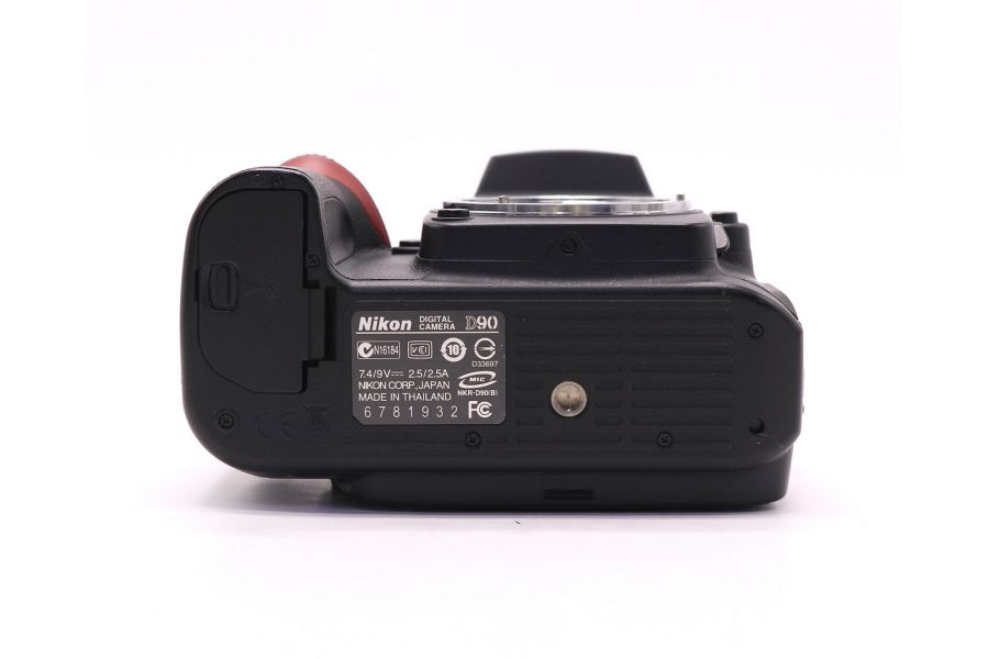 Фотоаппарат Nikon D90 body (пробег 30200 кадров) 