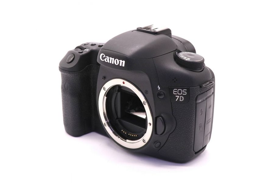 Canon EOS 7D body (пробег 7845 кадров)