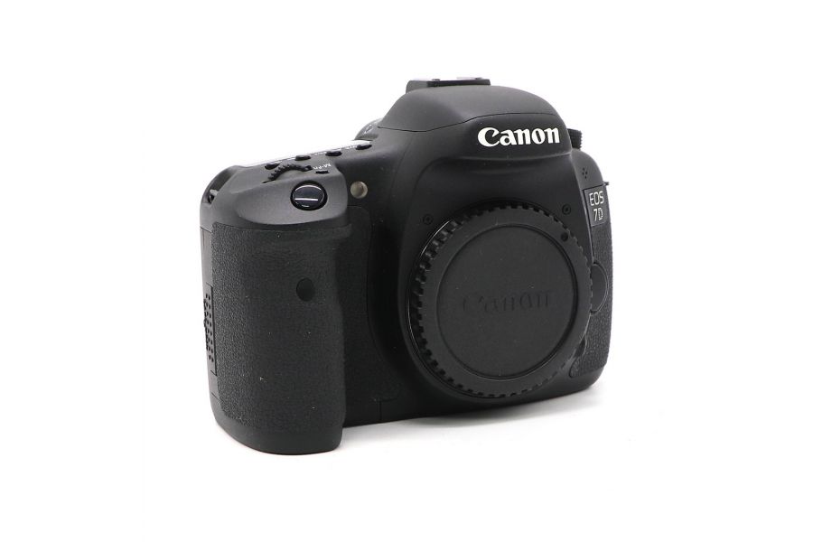 Canon EOS 7D body (пробег 7460 кадров)