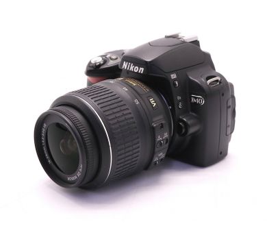 Nikon D40 kit (пробег 11500 кадров)