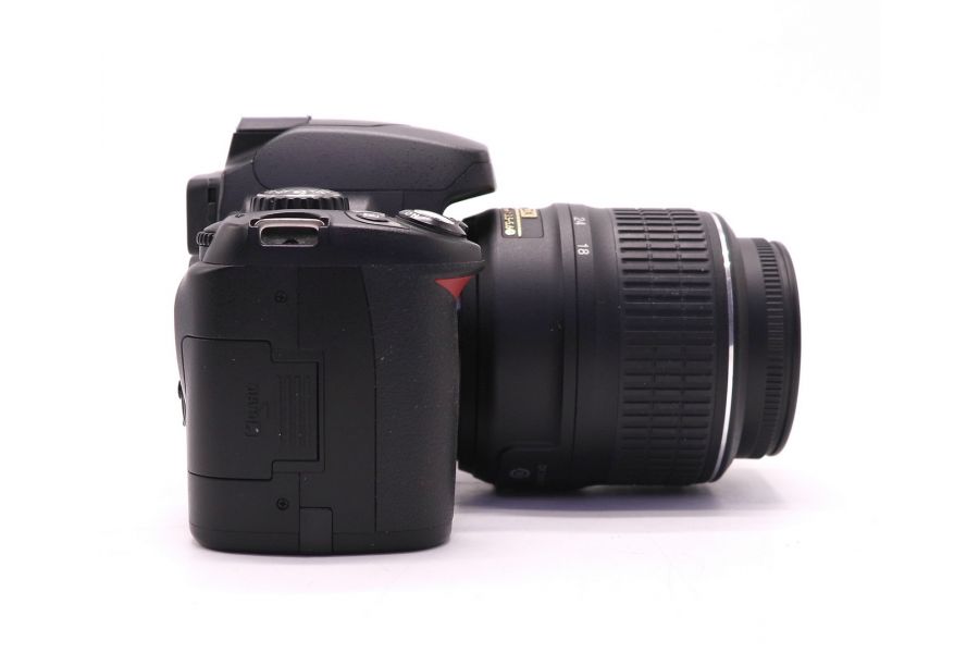 Nikon D40 kit (пробег 11500 кадров)