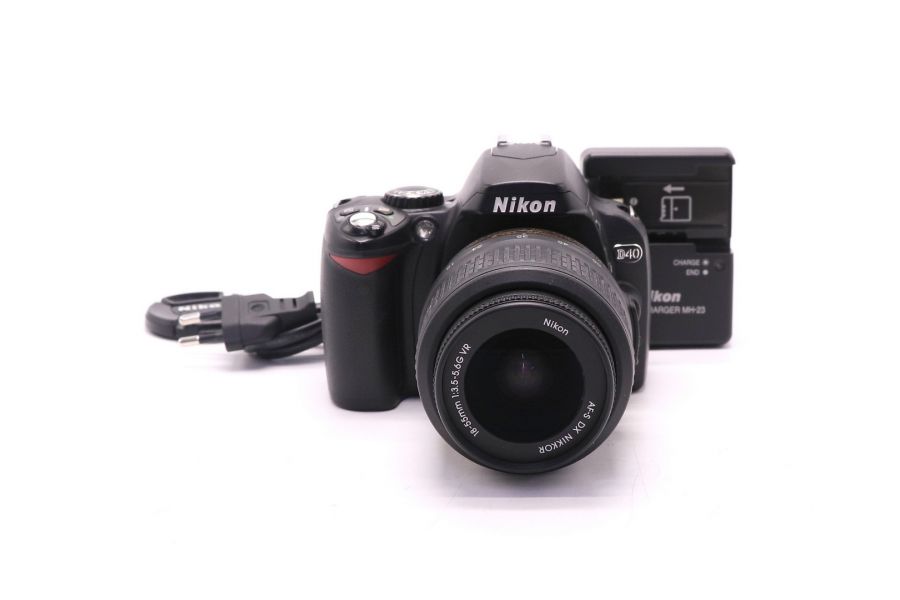 Nikon D40 kit (пробег 11500 кадров)