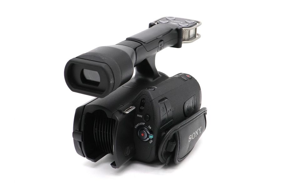 Видеокамера Sony NEX-VG20E в упаковке