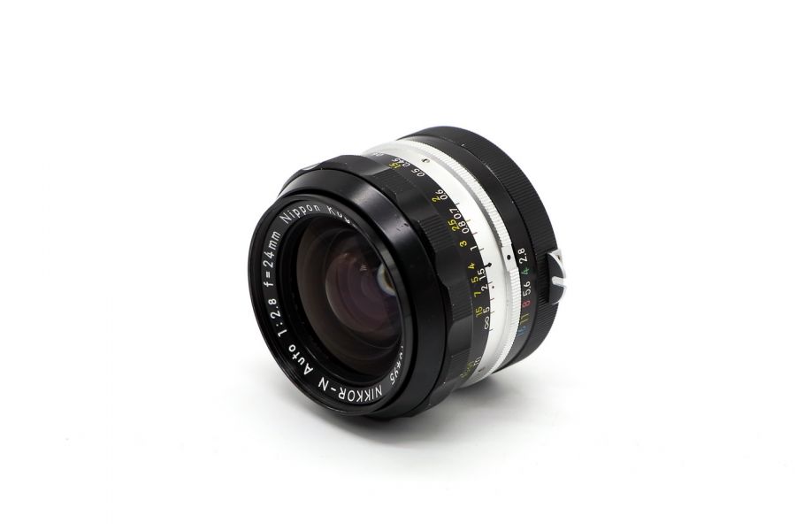 Nikon Nikkor-N Auto 2.8/24mm в упаковке