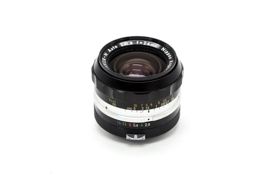 Nikon Nikkor-N Auto 2.8/24mm в упаковке