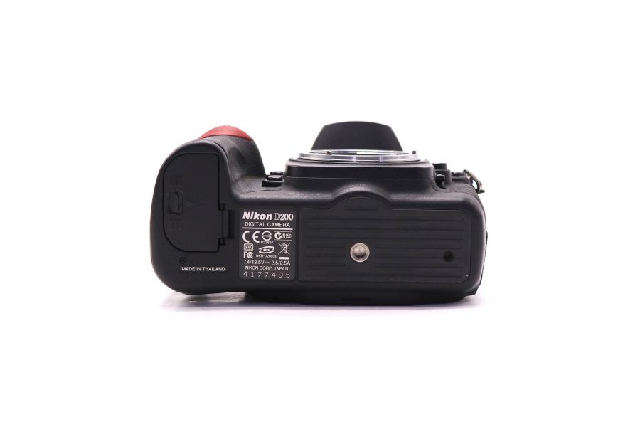 Nikon D200 body в упаковке (пробег 9330 кадров)