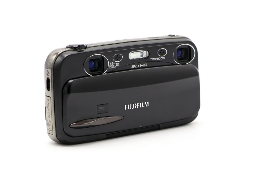 Fujifilm FinePix REAL 3D W3 компактная 3D-камера