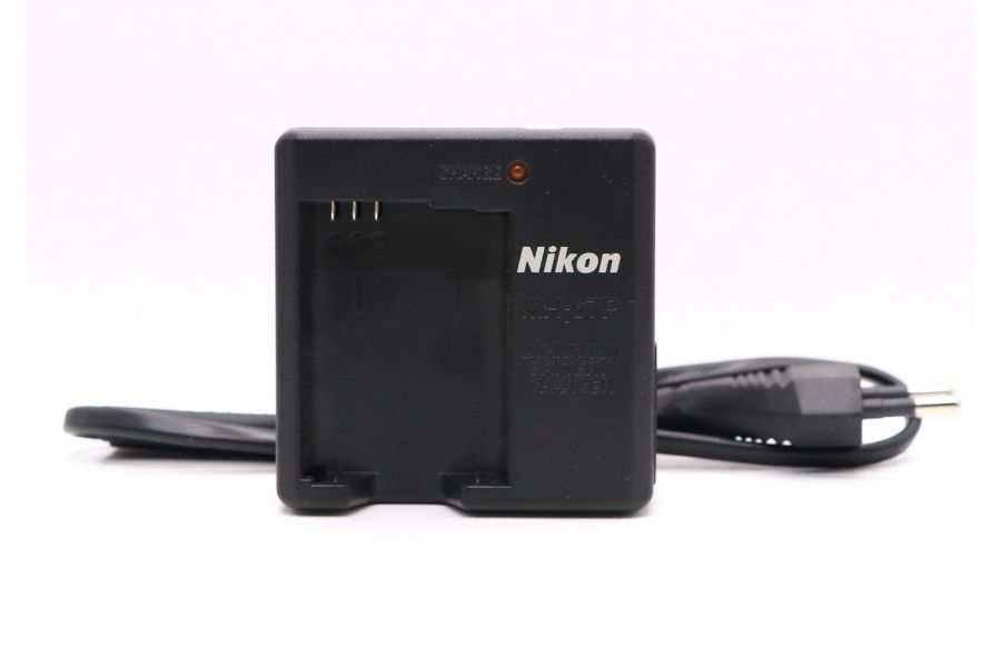 Зарядное устройство Nikon MH-67P