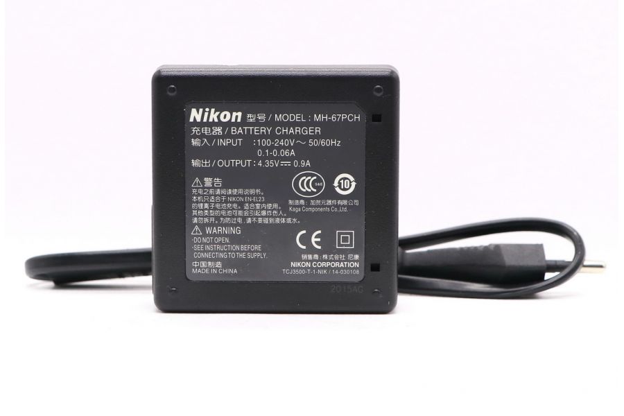 Зарядное устройство Nikon MH-67P