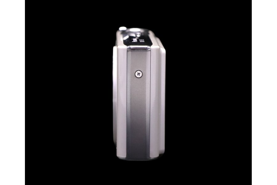 Panasonic Lumix DMC-FX35 (Japan, 1990)