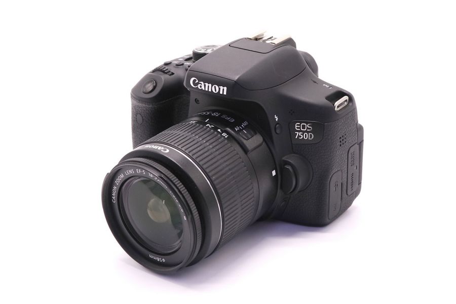 Canon EOS 750D kit (пробег 4480 кадров)