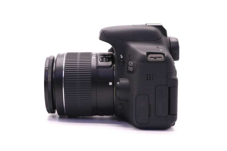 Canon EOS 750D kit (пробег 4480 кадров)