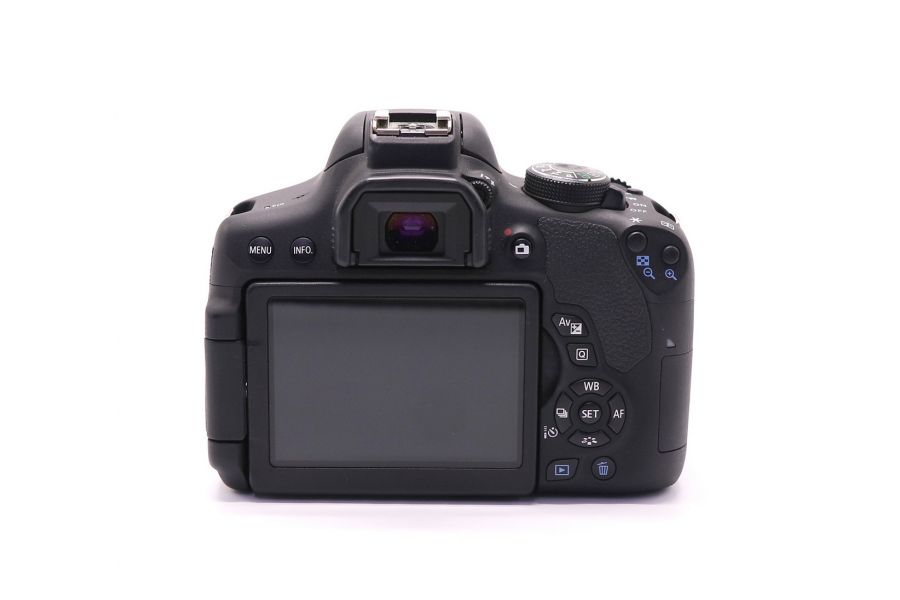 Canon EOS 750D kit (пробег 4480 кадров)