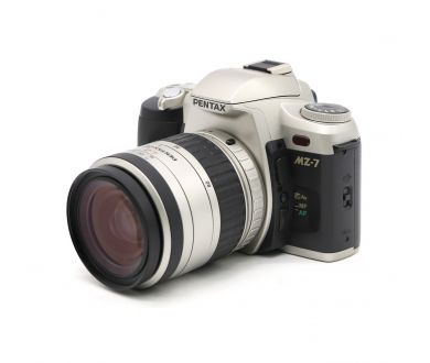 Купить Pentax MZ-7 kit зеркальный надежный фотоаппарат Pentax MZ-7 kit зеркальный надежный фотоаппарат