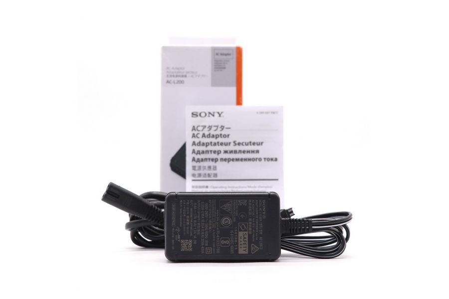 Адаптер питания Sony AC-L200D в упаковке
