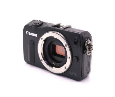 Canon EOS M body (пробег 21140 кадров)