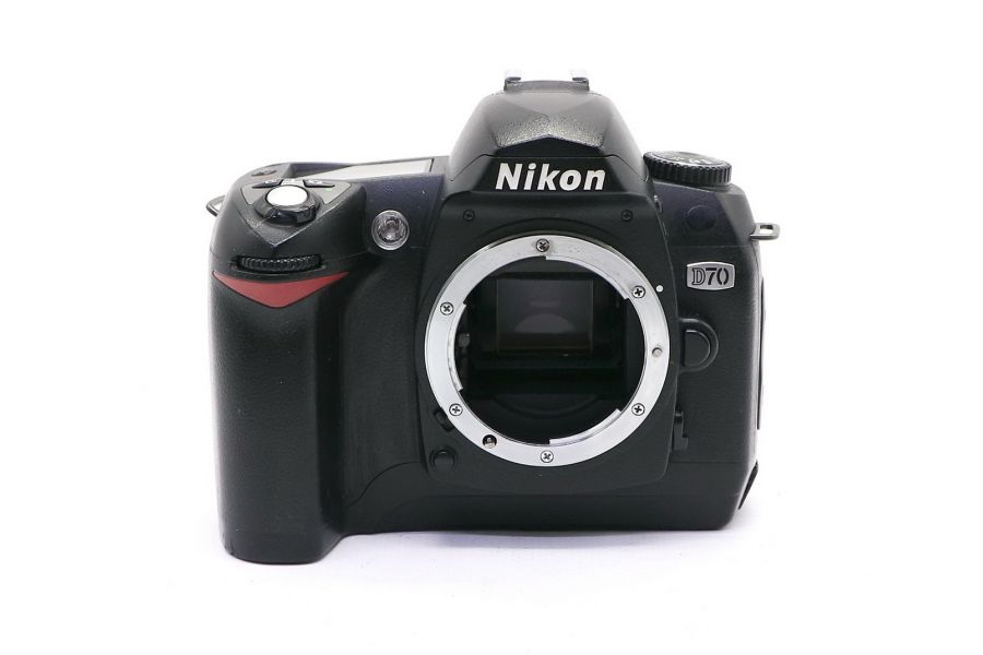 Nikon D70 body (пробег 28641 кадр)