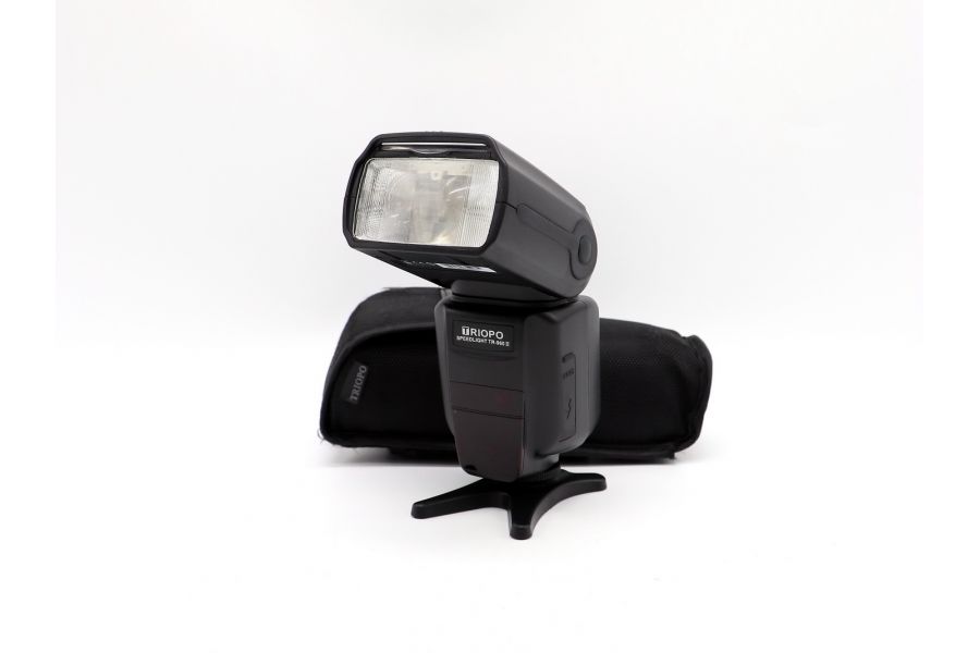 Фотовспышка Triopo SpeedLight TR-960 III