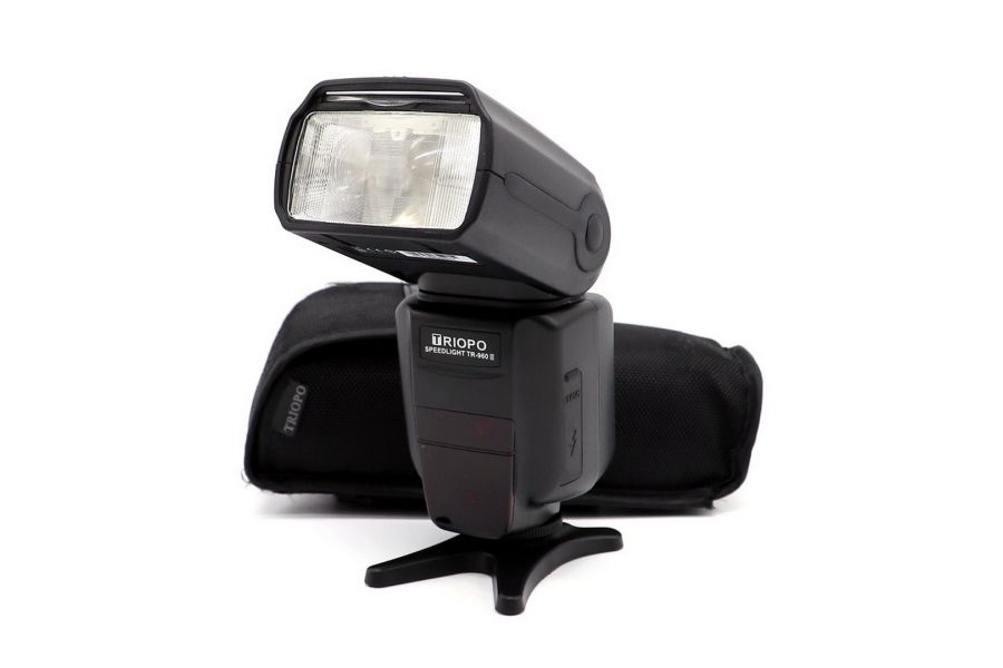 Фотовспышка Triopo SpeedLight TR-960 III