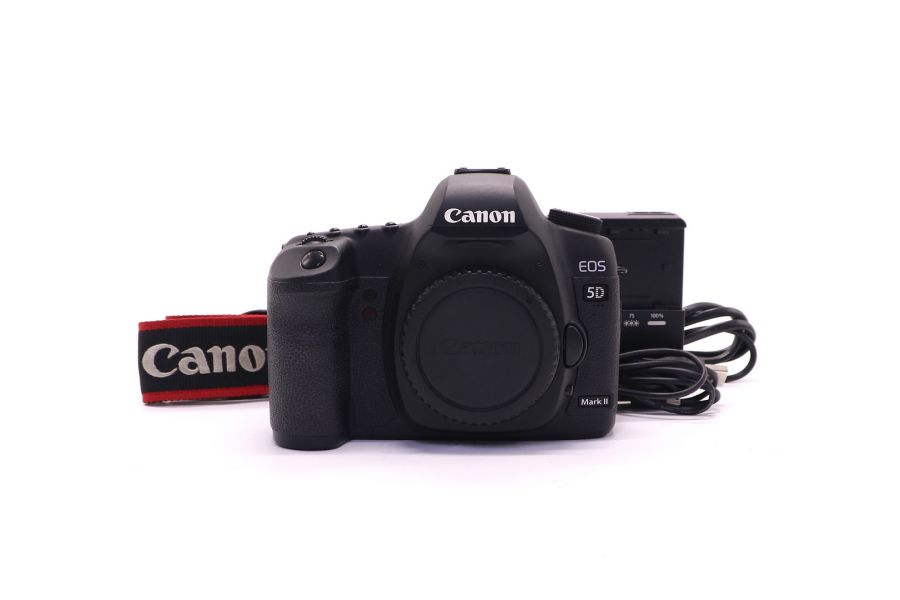 Canon EOS 5D Mark II body (пробег 71255 кадров)