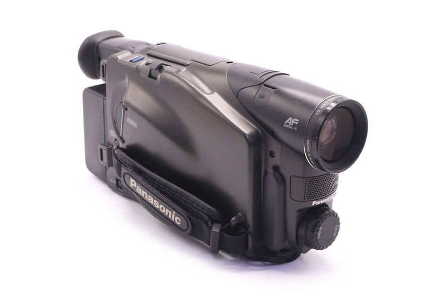 Видеокамера Panasonic NV-R550EN