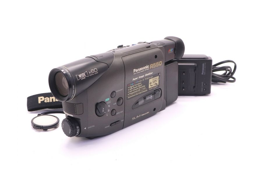 Видеокамера Panasonic NV-R550EN