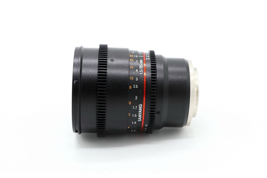 Samyang 85mm T1.5 AS IF UMC II 