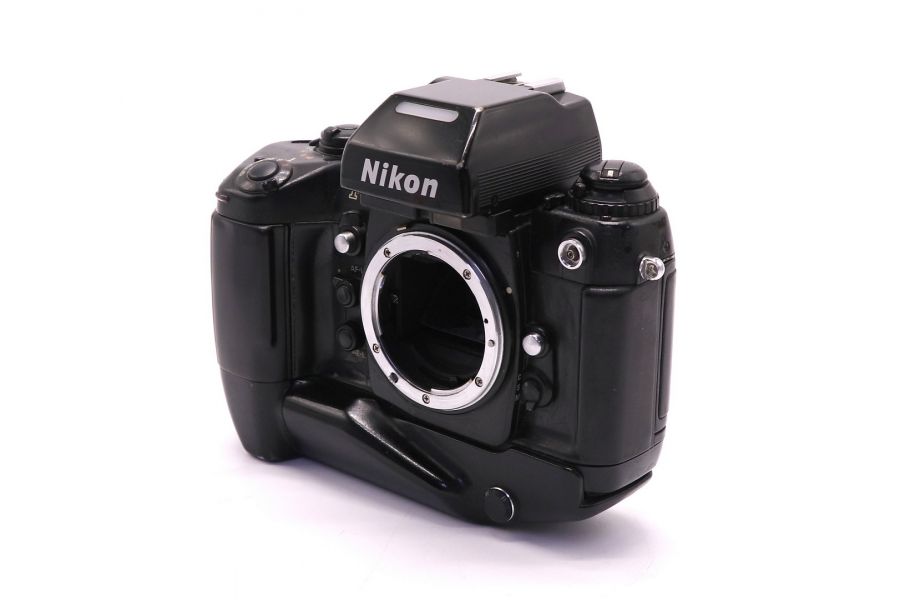 Nikon F4 body + Nikon MB-21 (Japan, 1992)